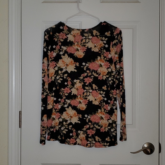 Long Sleeved top - Picture 6 of 7